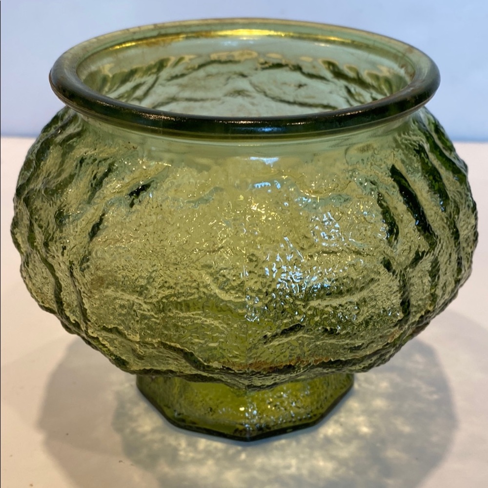 Vintage 1970s E. O. Brody Co. Cleveland Ohio USA Avocado Green Pedestal Vase